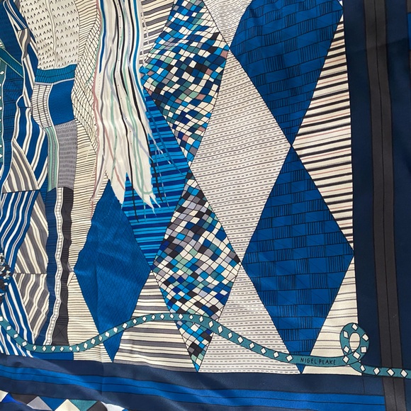 HERMES Patchwork Horse Silk Shawl Scarf - Picture 9 of 11